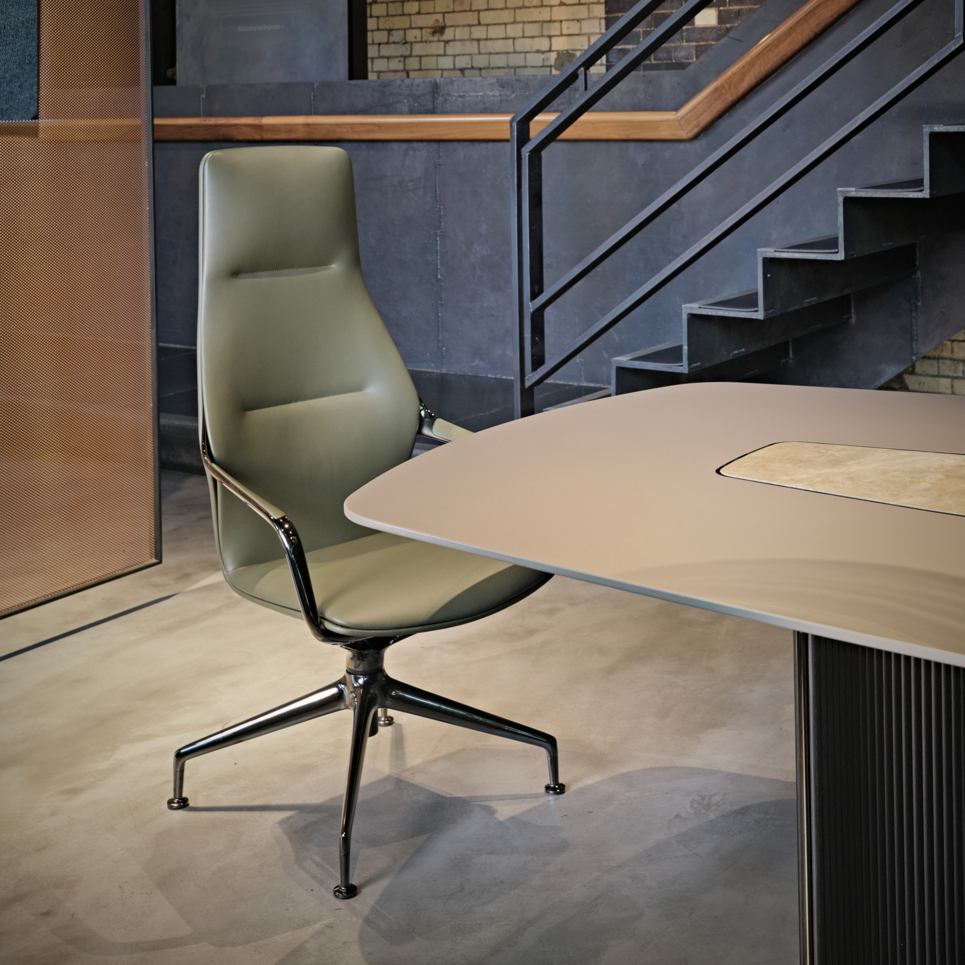 brunner_ray_9299_wave_3510_1x1_hd